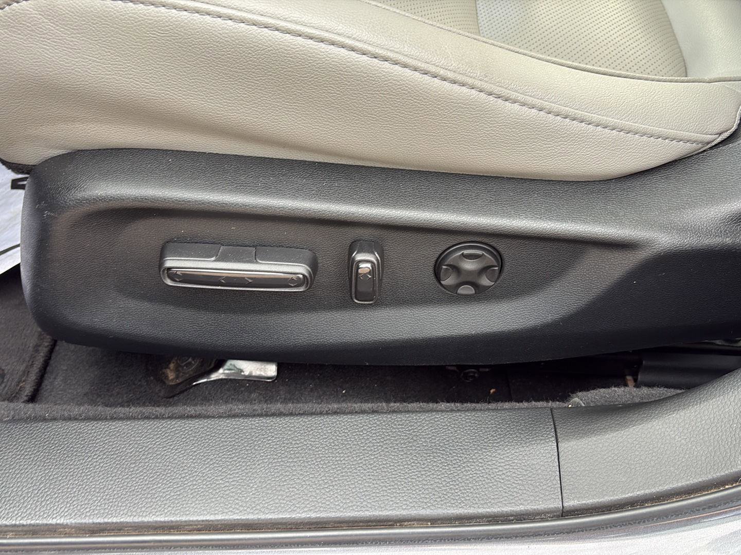 Used 2019 Honda Accord EX-L image 11