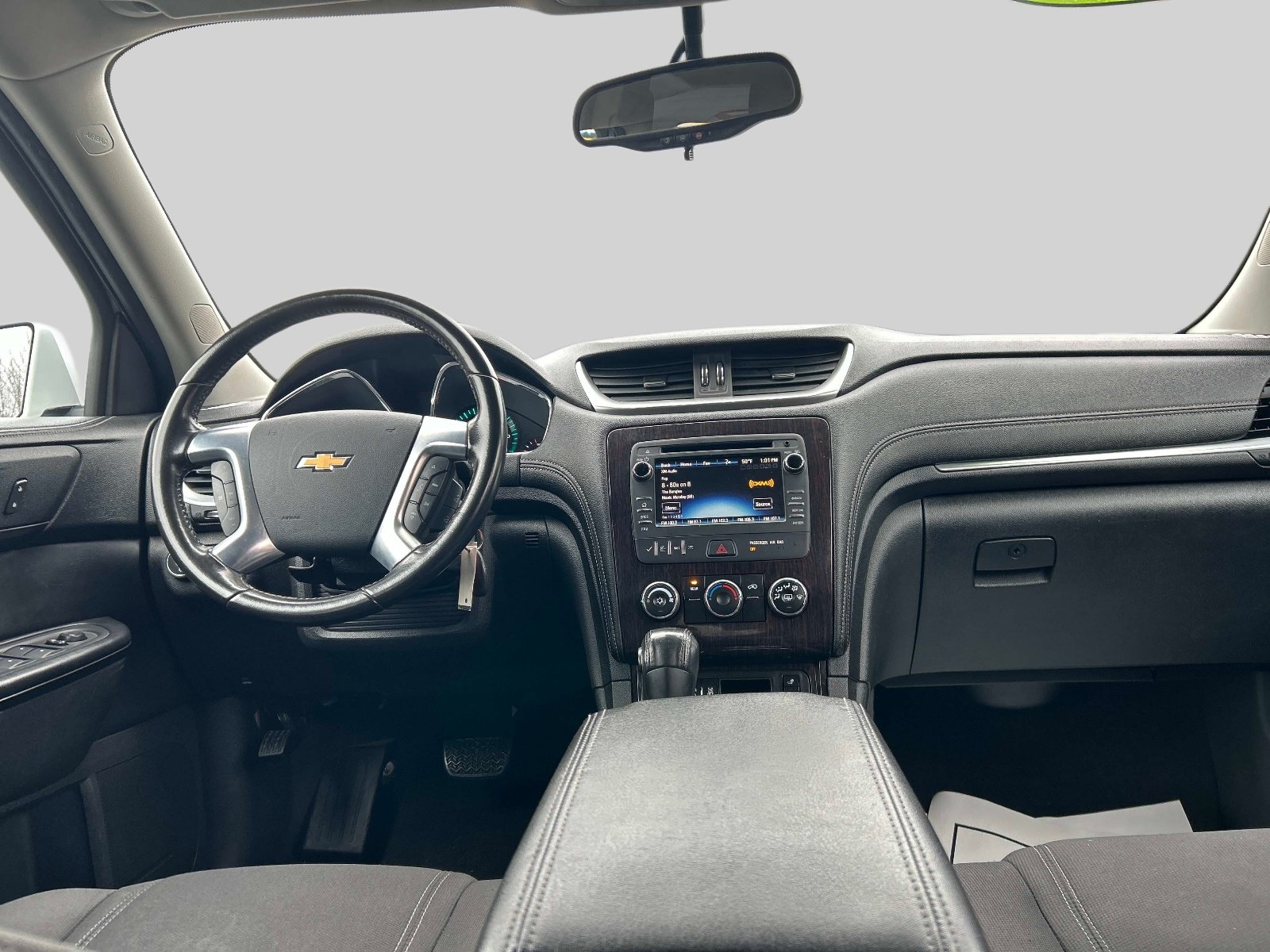 Used 2016 Chevrolet Traverse LT w/ Style and Technology Package AWD/4WD image 17