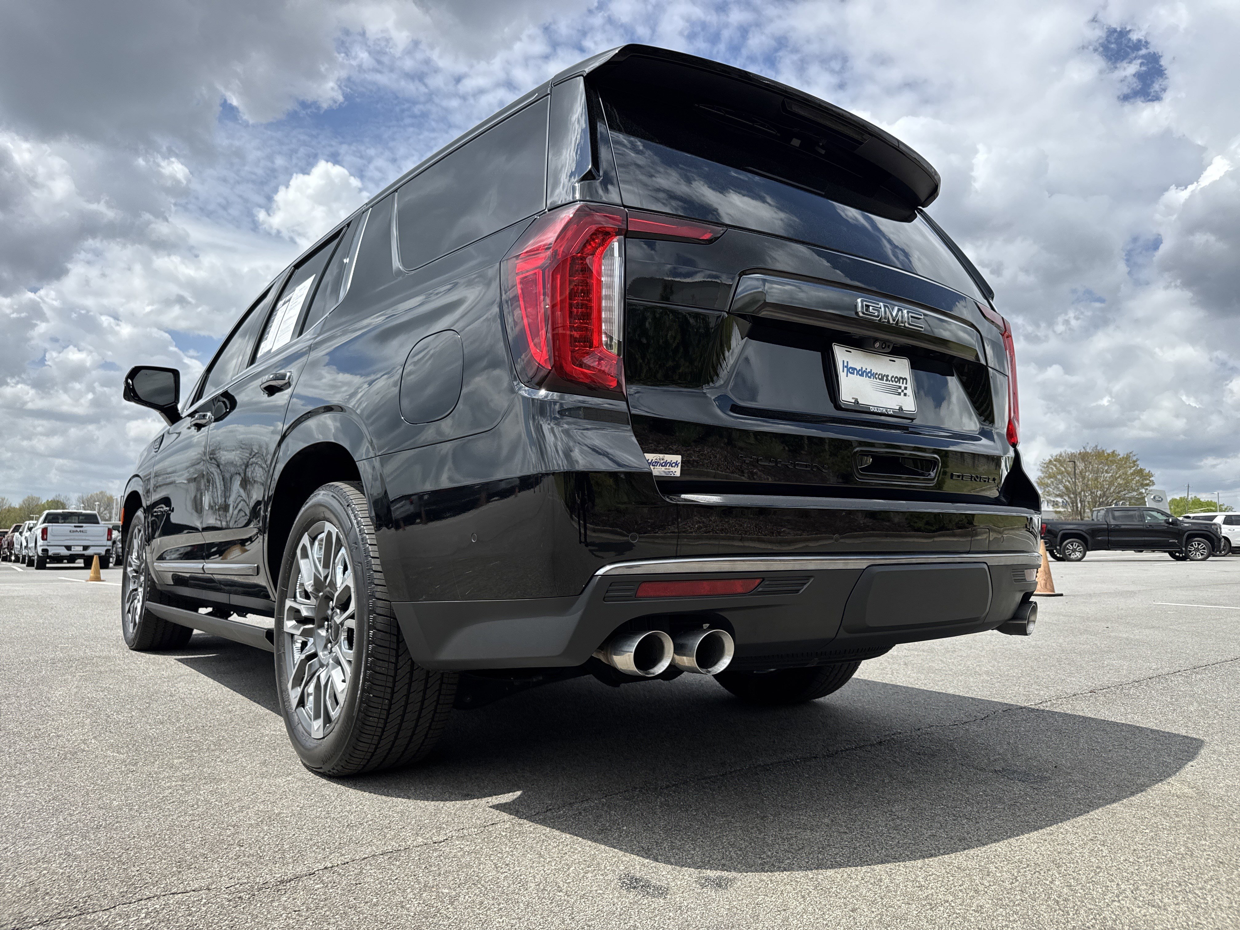 Used 2024 GMC Yukon Denali Ultimate image 8