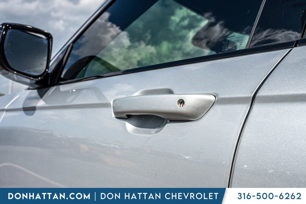 Used 2023 Jeep Grand Cherokee L Limited AWD/4WD image 34