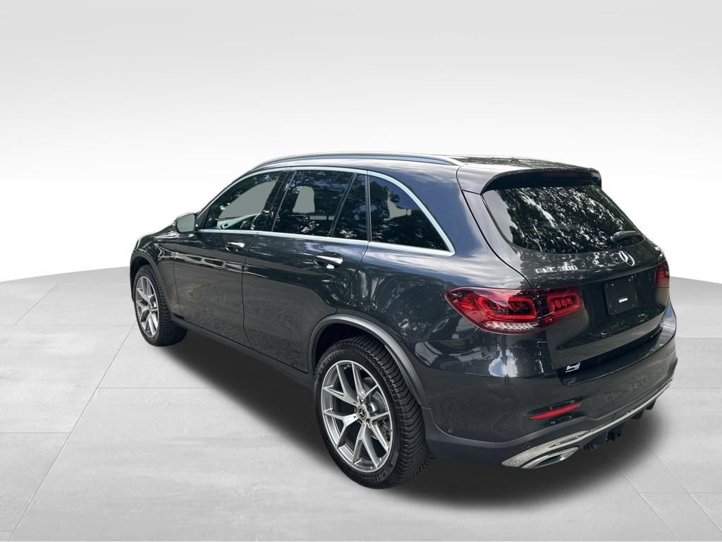 Used 2022 Mercedes-Benz GLC 300 4MATIC image 3