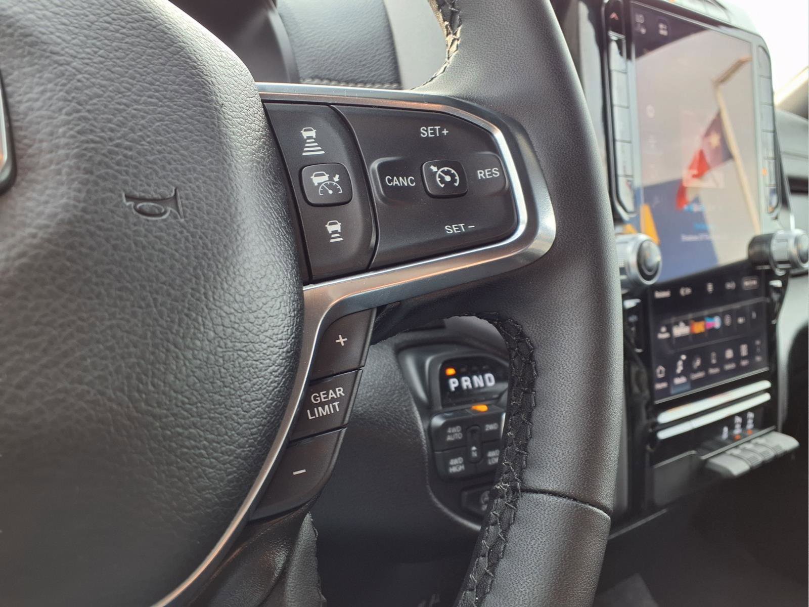 Used 2025 RAM 1500 Laramie AWD/4WD image 20