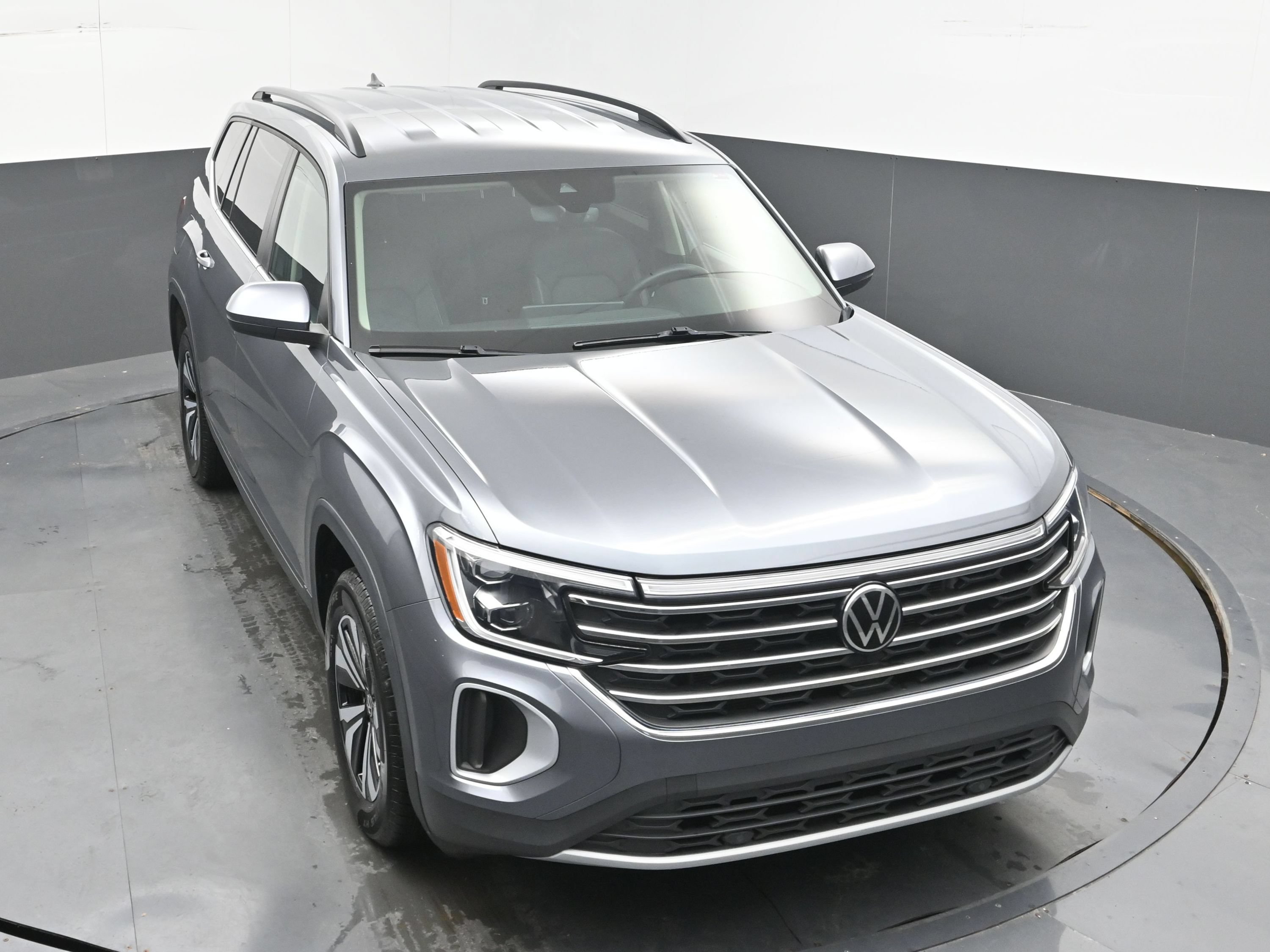 Used 2024 Volkswagen Atlas SE FWD image 47