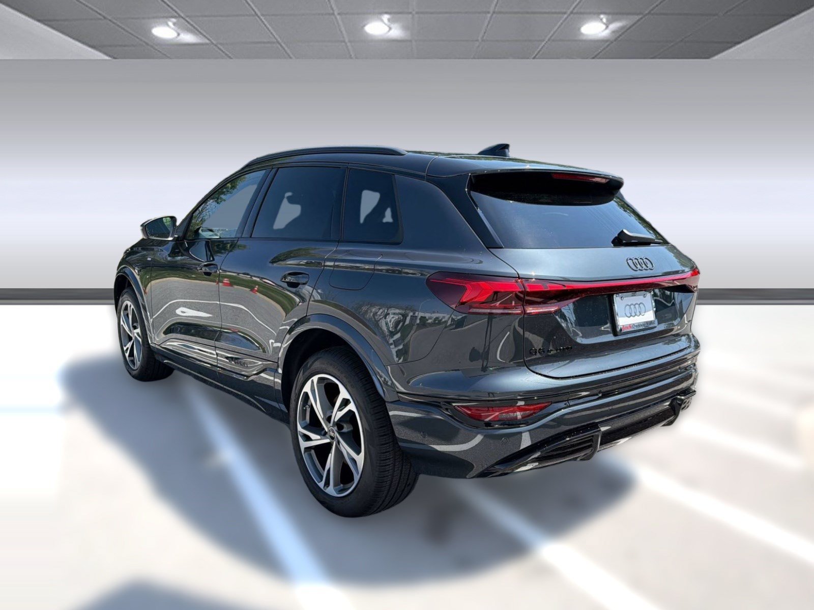 New 2027 Audi Q6 e-tron Premium Plus AWD/4WD image 3