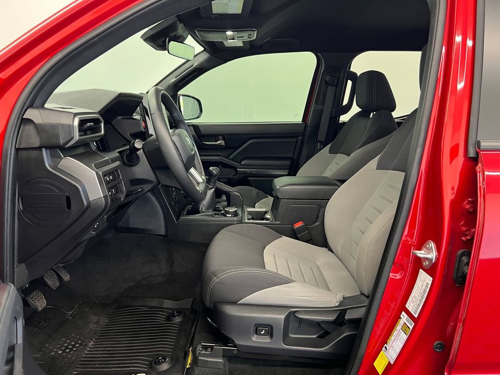 Used 2024 Toyota Tacoma TRD Off-Road AWD/4WD image 4