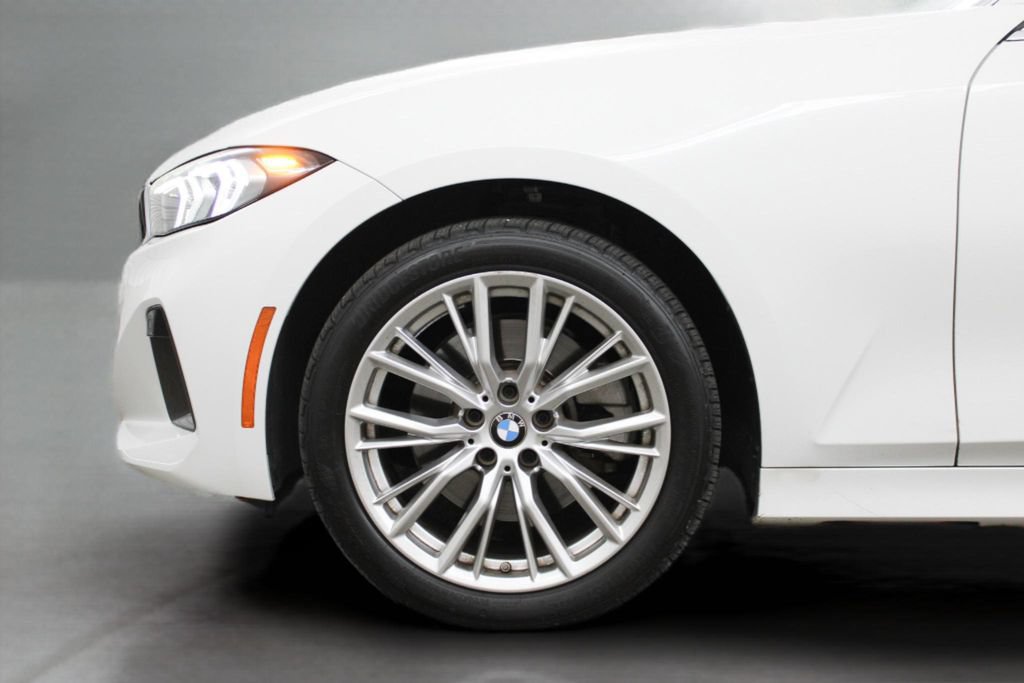 Used 2024 BMW 330i Sedan w/ Convenience Package RWD image 6