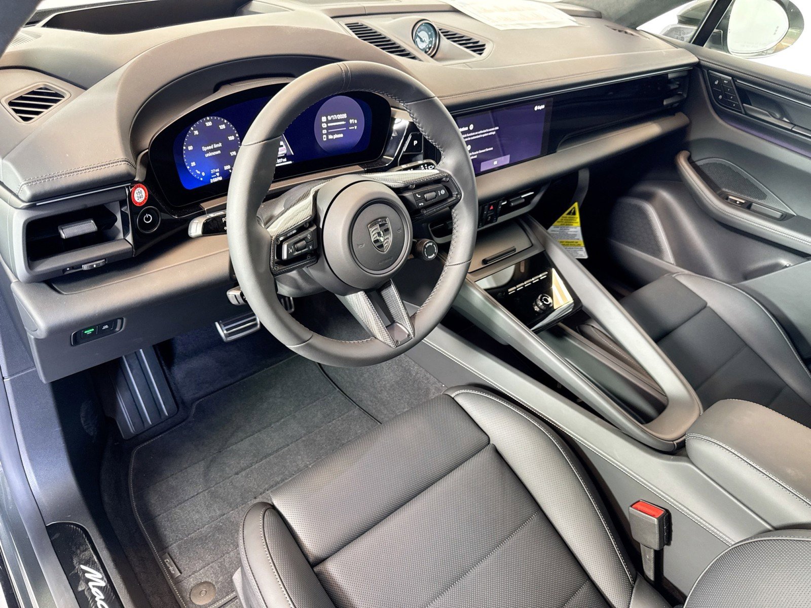 New 2025 Porsche Macan Turbo Electric image 4