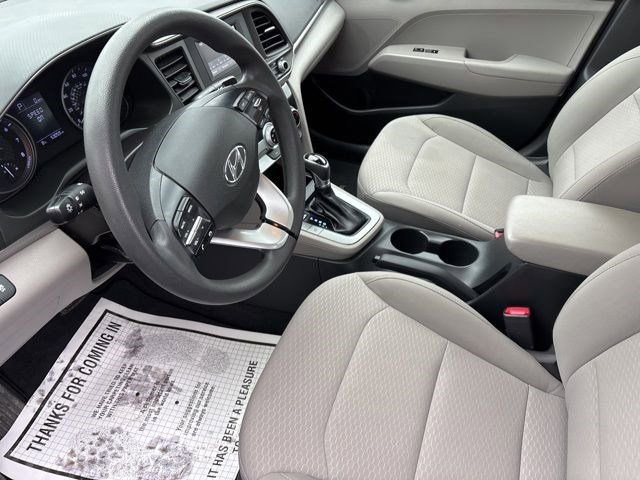 Used 2019 Hyundai Elantra SE image 11