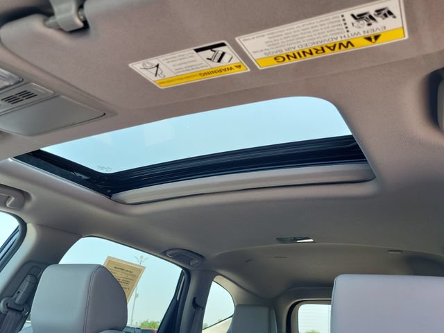 Used 2022 Honda CR-V Touring image 29