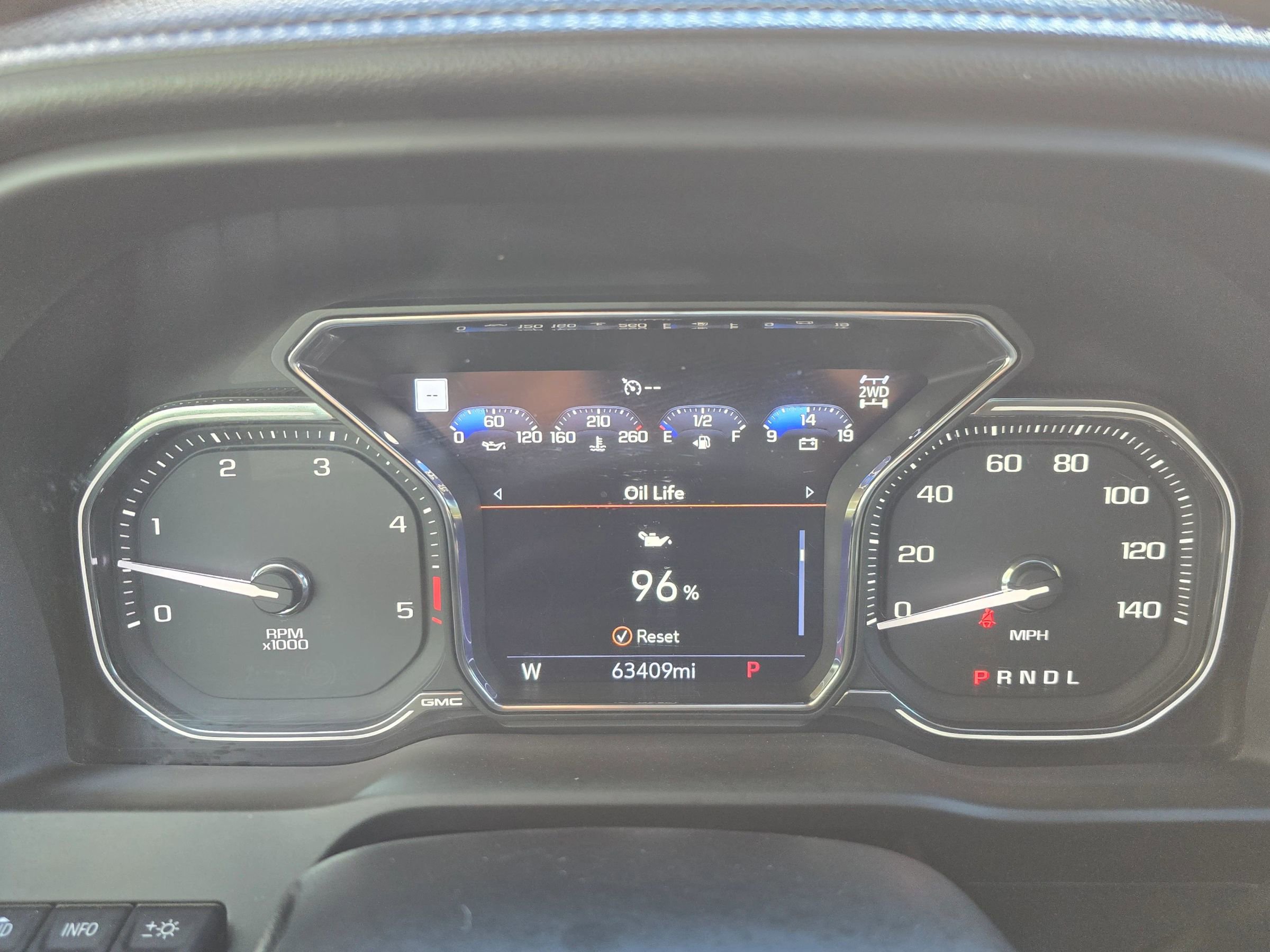 Used 2023 GMC Sierra 2500 Denali w/ Denali Ultimate Package image 25