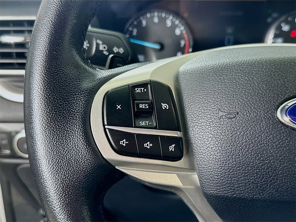 Used 2020 Ford Explorer XLT w/ Equipment Group 202A image 23