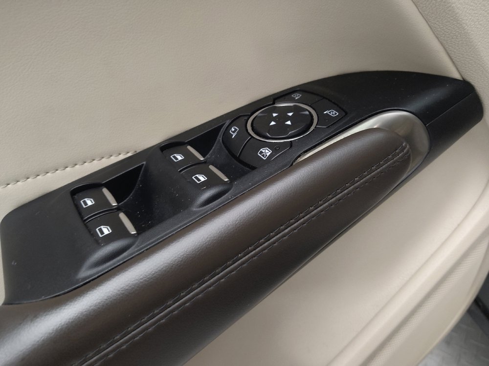 Used 2017 Lincoln MKC Reserve FWD image 27