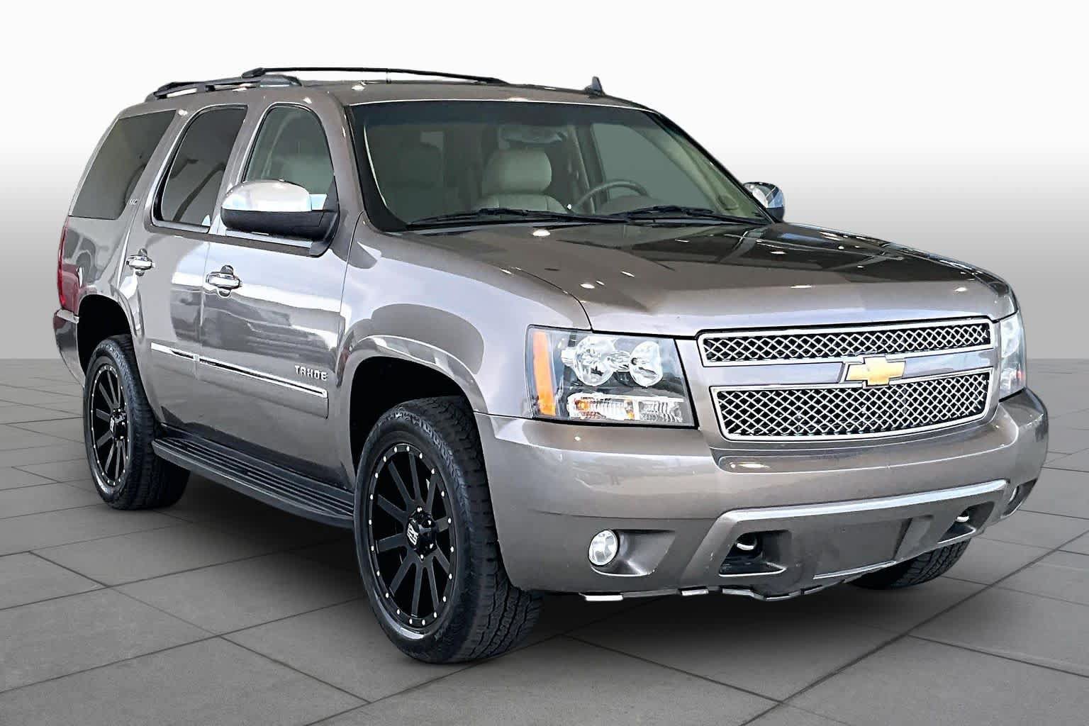 Used 2011 Chevrolet Tahoe LTZ AWD/4WD image 2