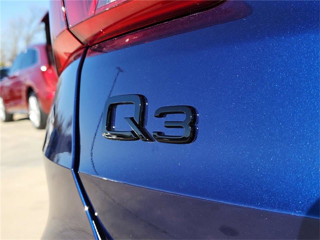 New 2025 Audi Q3 2.0T Premium image 12
