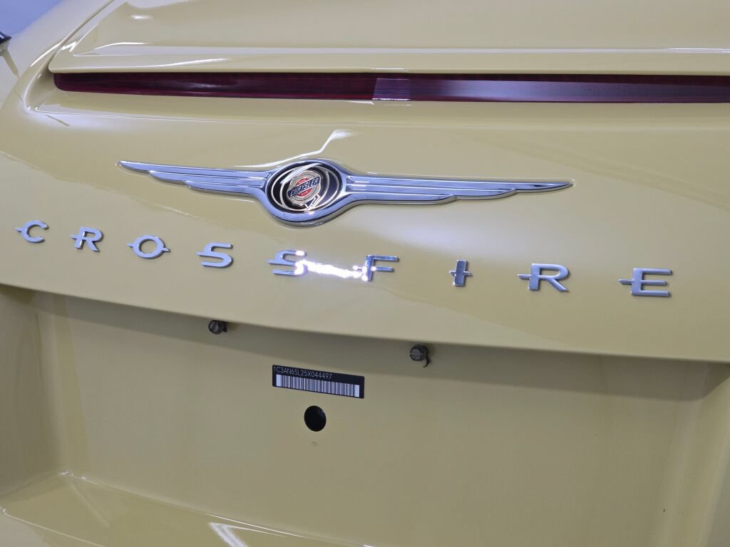 Used 2005 Chrysler Crossfire Limited RWD image 45