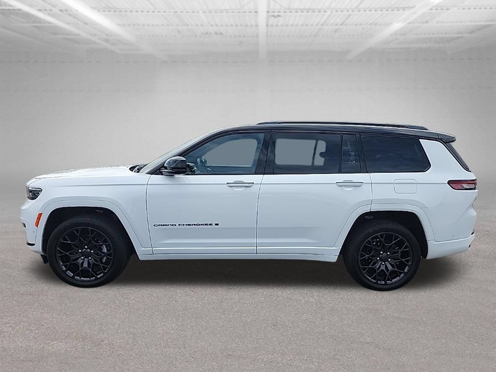 Used 2025 Jeep Grand Cherokee L Summit w/ Obsidian Package AWD/4WD image 23