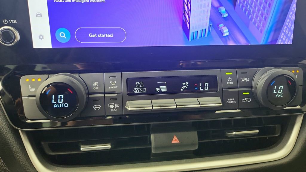 Used 2024 Toyota Grand Highlander XLE image 24