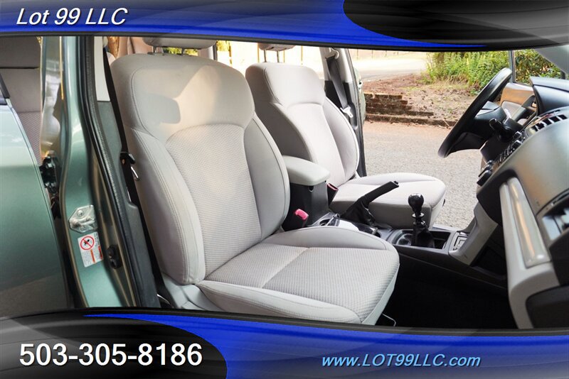 Used 2014 Subaru Forester 2.5i Premium AWD/4WD image 19