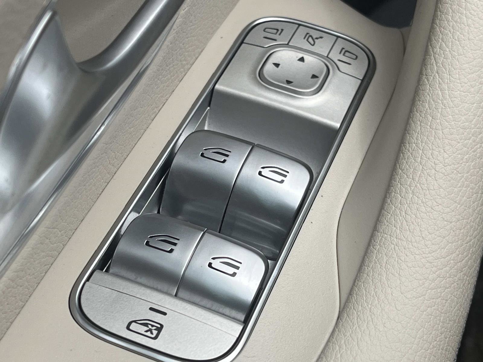 Certified 2024 Mercedes-Benz GLE 350 4MATIC image 21