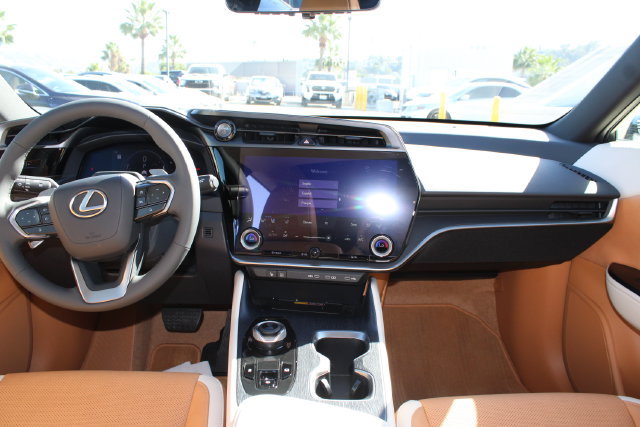 Certified 2026 Lexus RZ 350e 2WD w/ Technology Package image 10