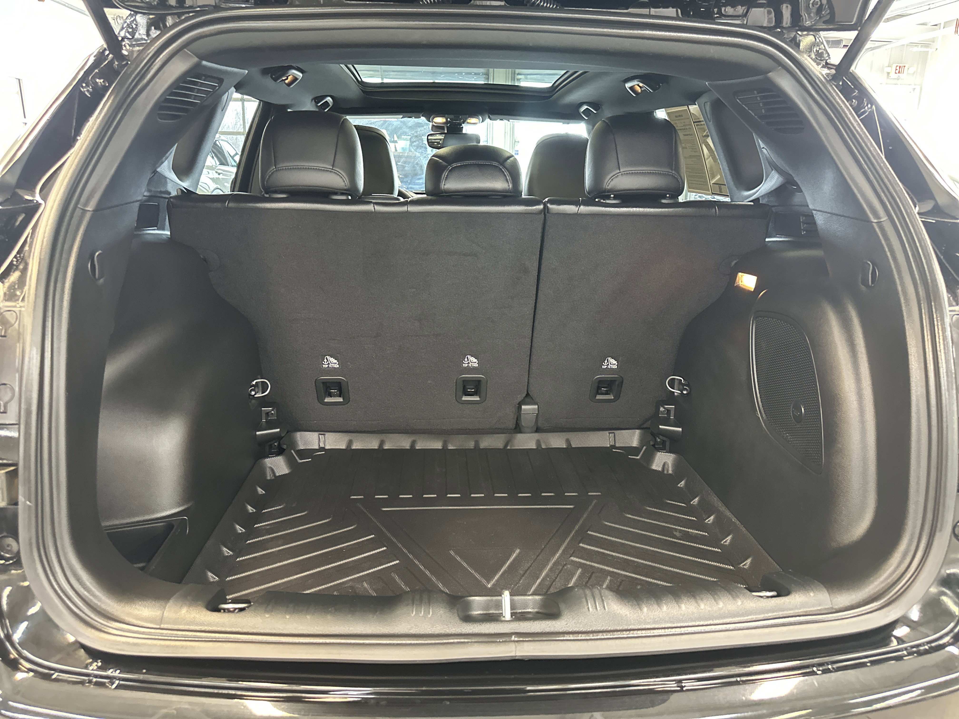 Used 2023 Jeep Compass Limited w/ Sun and Sound Group image 7