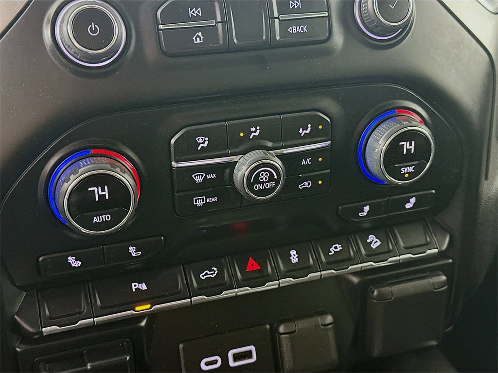 Used 2022 Chevrolet Silverado 1500 LT Trail Boss w/ LT Trail Boss Premium Package image 18