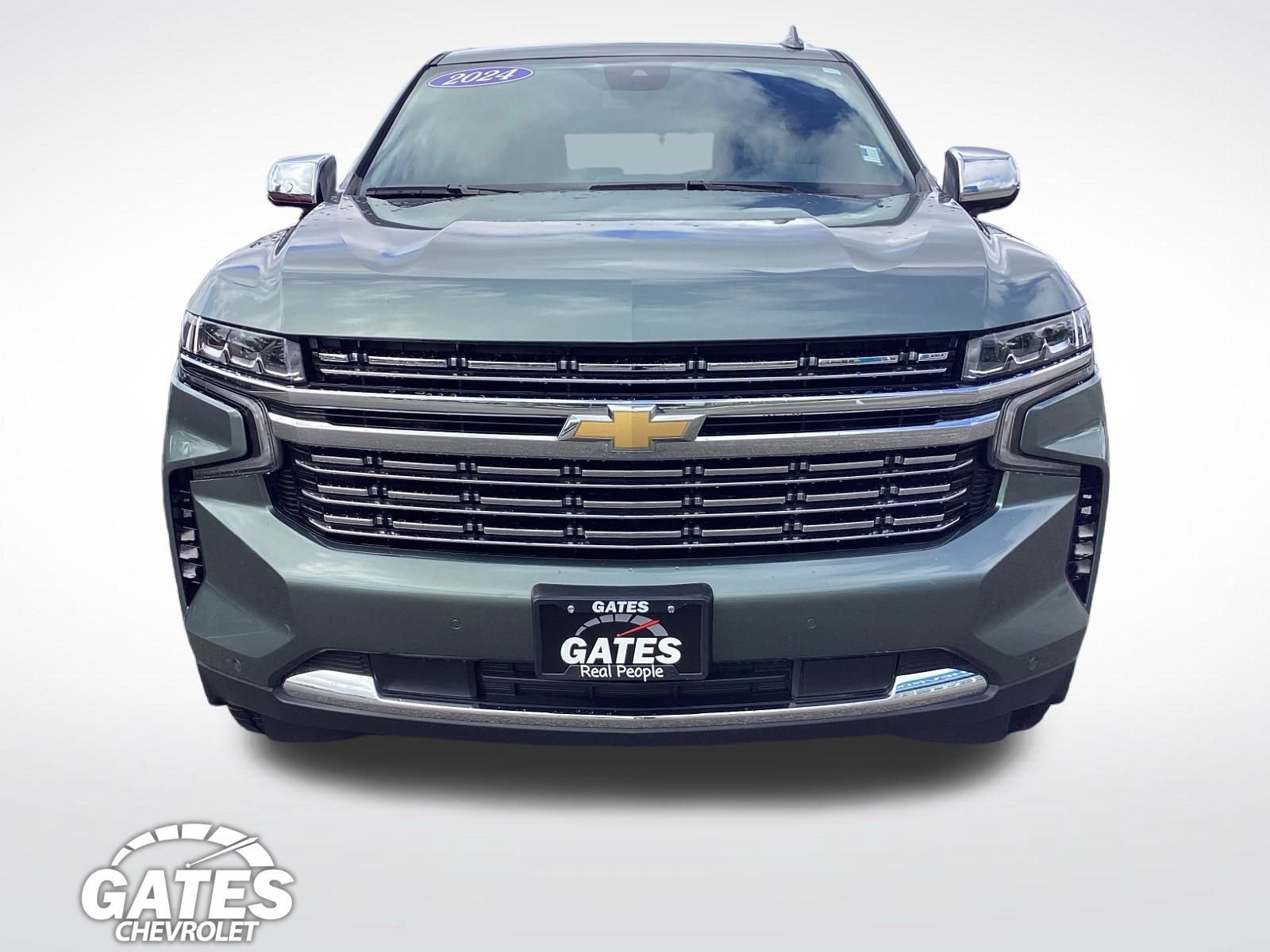 Used 2024 Chevrolet Tahoe Premier AWD/4WD image 2