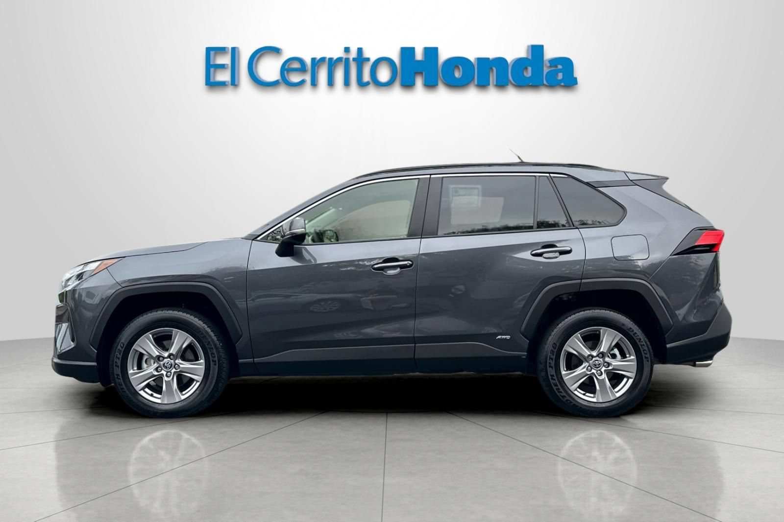 Used 2025 Toyota RAV4 XLE w/ Convenience Package AWD/4WD image 6