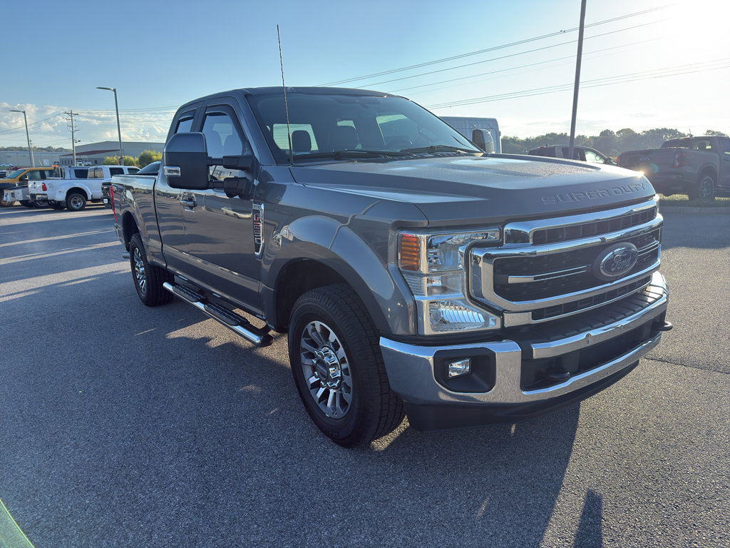 Used 2022 Ford F250 Lariat w/ Lariat Value Package image 3