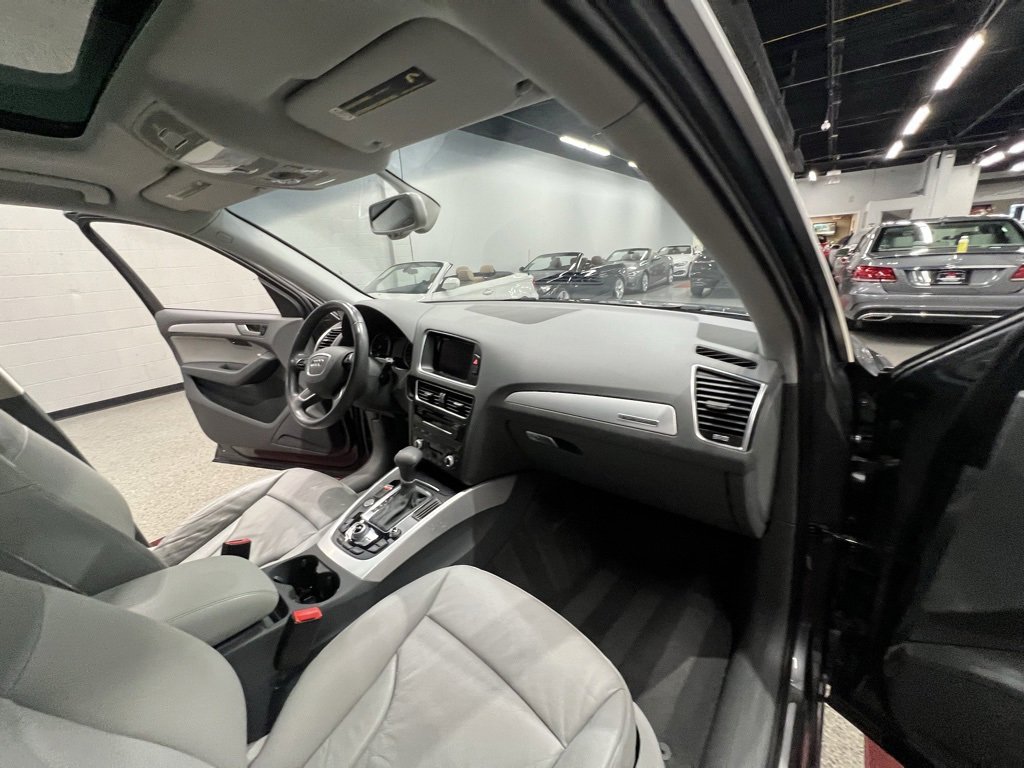 Used 2015 Audi Q5 2.0T Premium Plus w/ Technology Package image 35