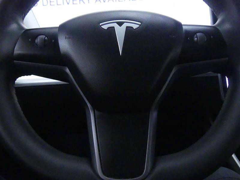 Used 2021 Tesla Model Y Long Range image 17