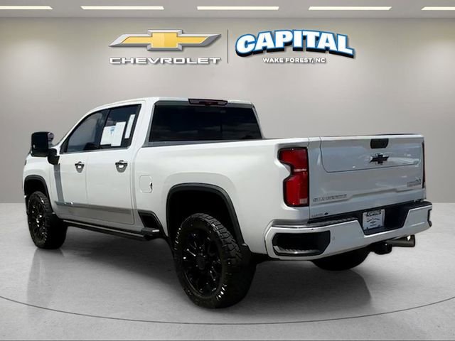 Used 2025 Chevrolet Silverado 2500 High Country w/ Technology Package AWD/4WD image 3