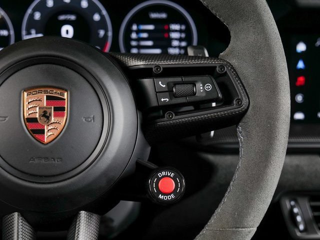 Certified 2025 Porsche 911 Carrera 4 GTS AWD/4WD image 21