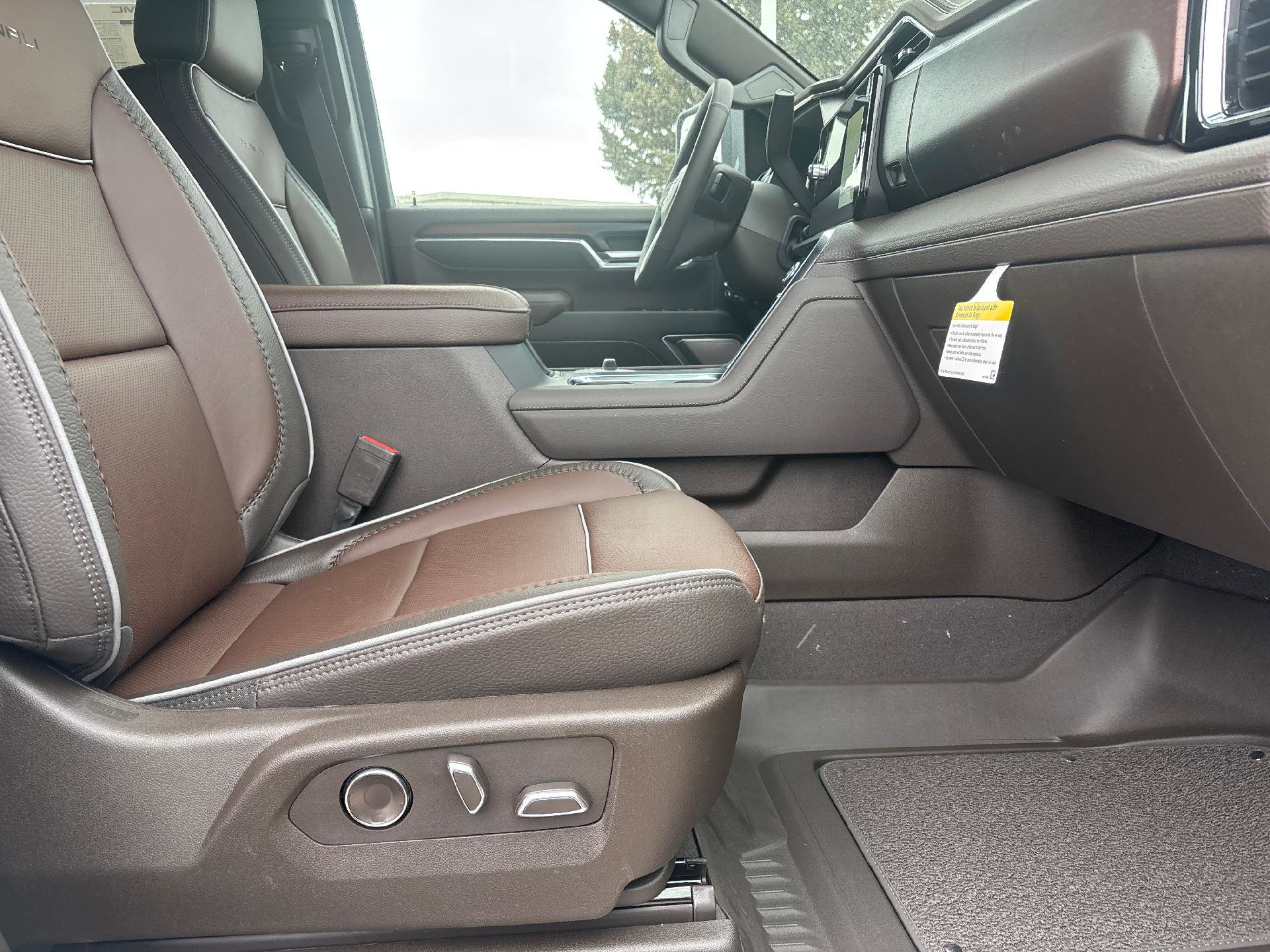 New 2026 GMC Sierra 3500 Denali w/ Technology Package image 30