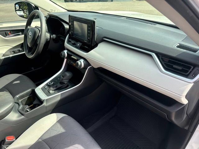 Used 2021 Toyota RAV4 XLE w/ Convenience Package AWD/4WD image 15