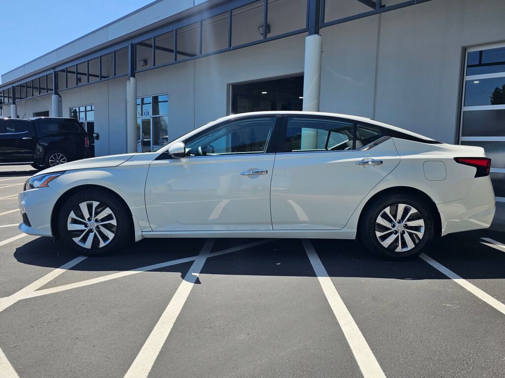 Used 2021 Nissan Altima 2.5 S FWD image 2