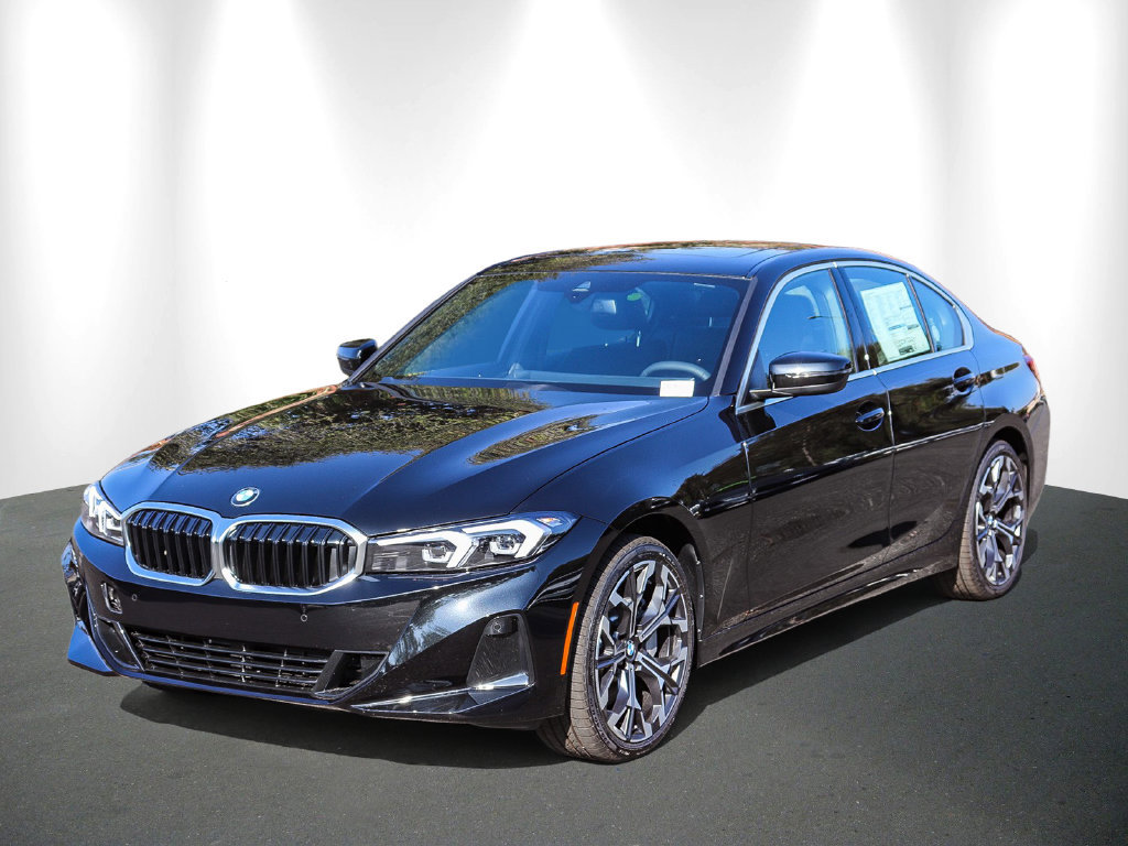 New 2026 BMW 330i Sedan RWD image 3