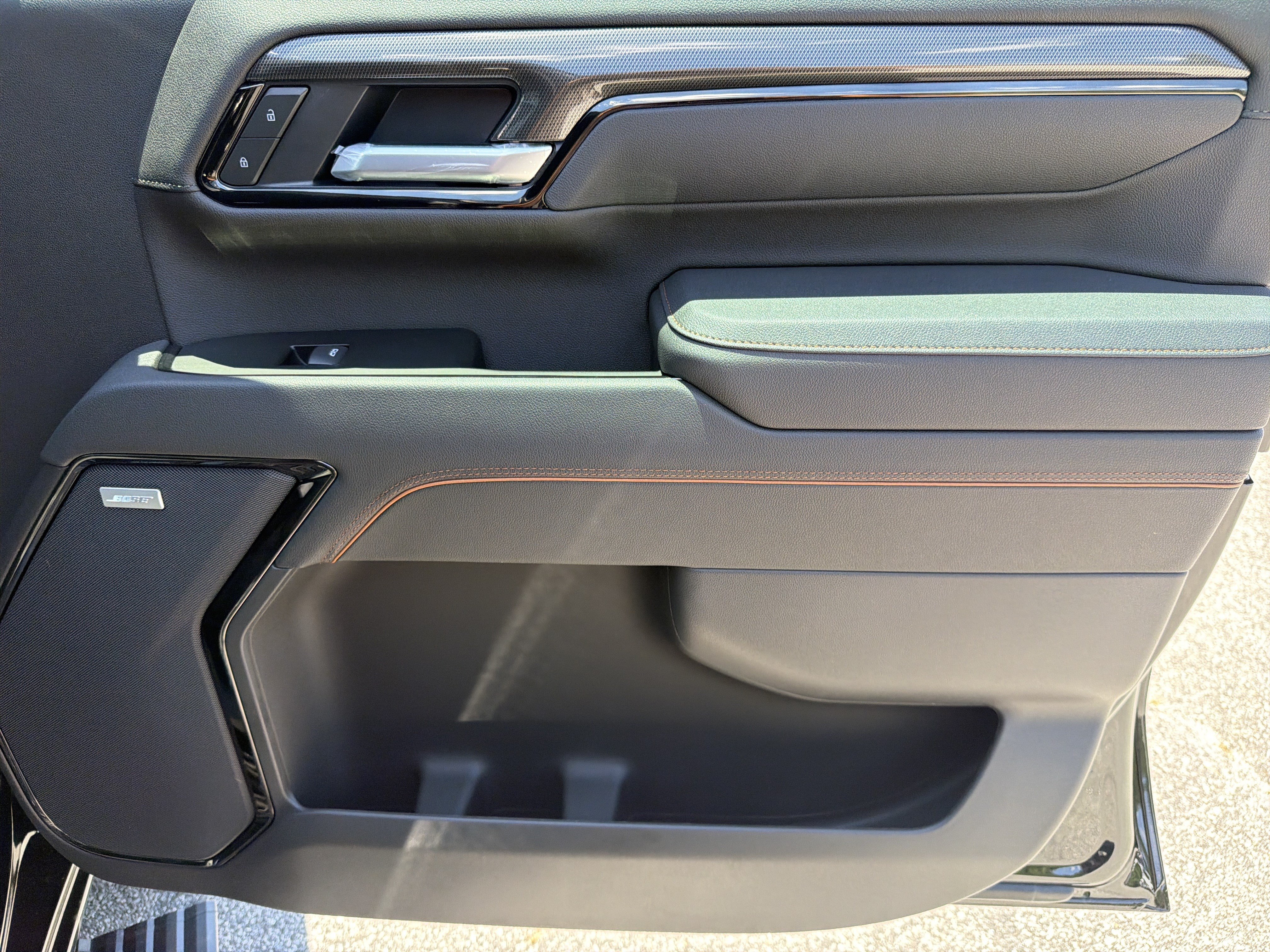 New 2026 GMC Sierra 2500 AT4 w/ AT4 Premium Plus Package AWD/4WD image 15