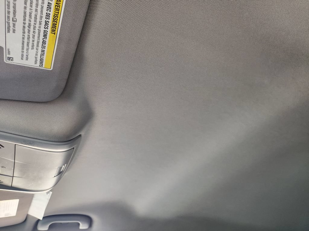 Used 2018 Chevrolet Equinox LT FWD image 27