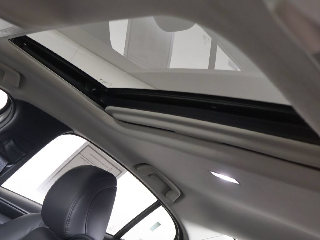 Used 2025 MAZDA MAZDA3 s FWD image 19