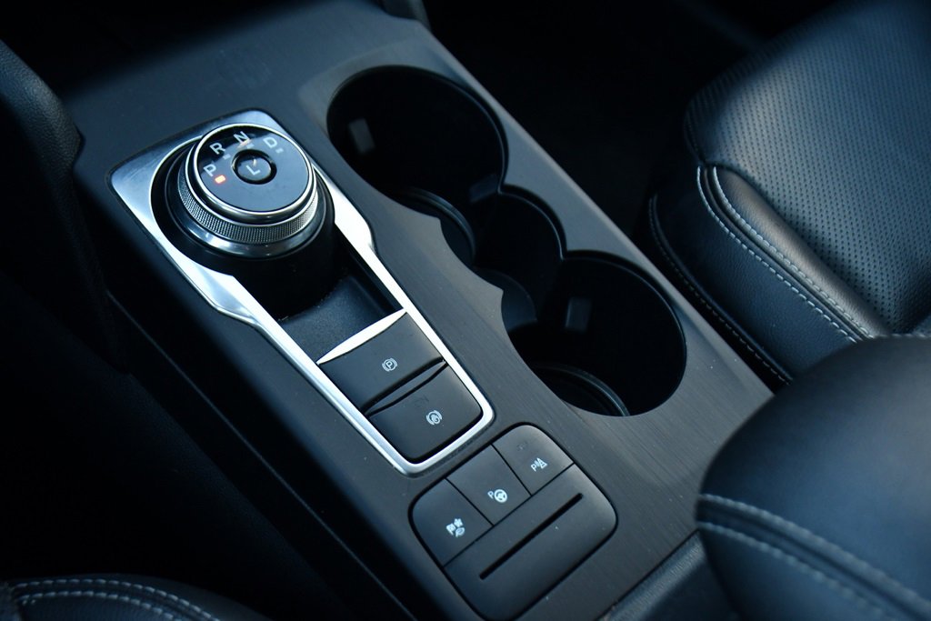 Used 2021 Ford Escape Titanium image 31