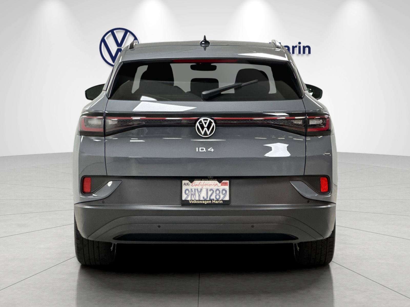 Used 2024 Volkswagen ID.4 2WD image 4