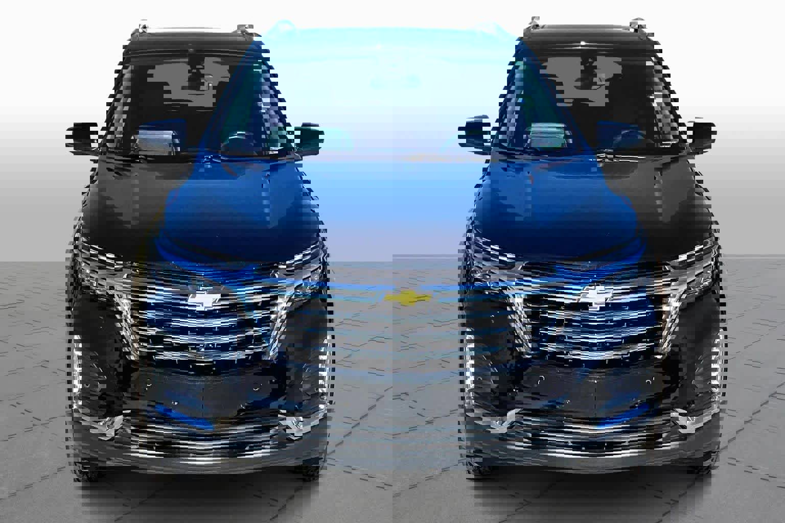 Used 2023 Chevrolet Equinox Premier image 3