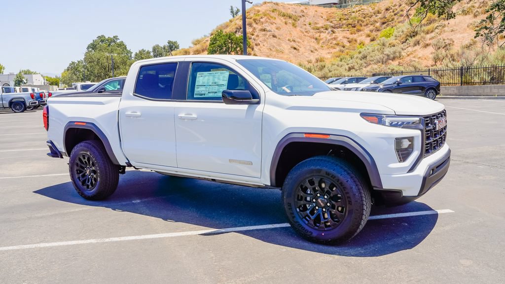 New 2026 GMC Canyon Elevation w/ Convenience Package RWD image 6