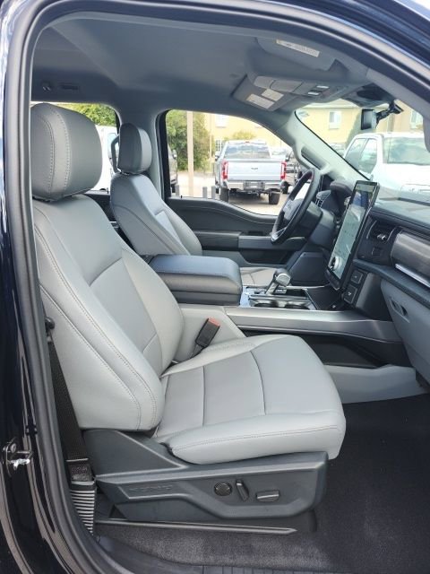 New 2025 Ford F150 Lightning Flash image 20