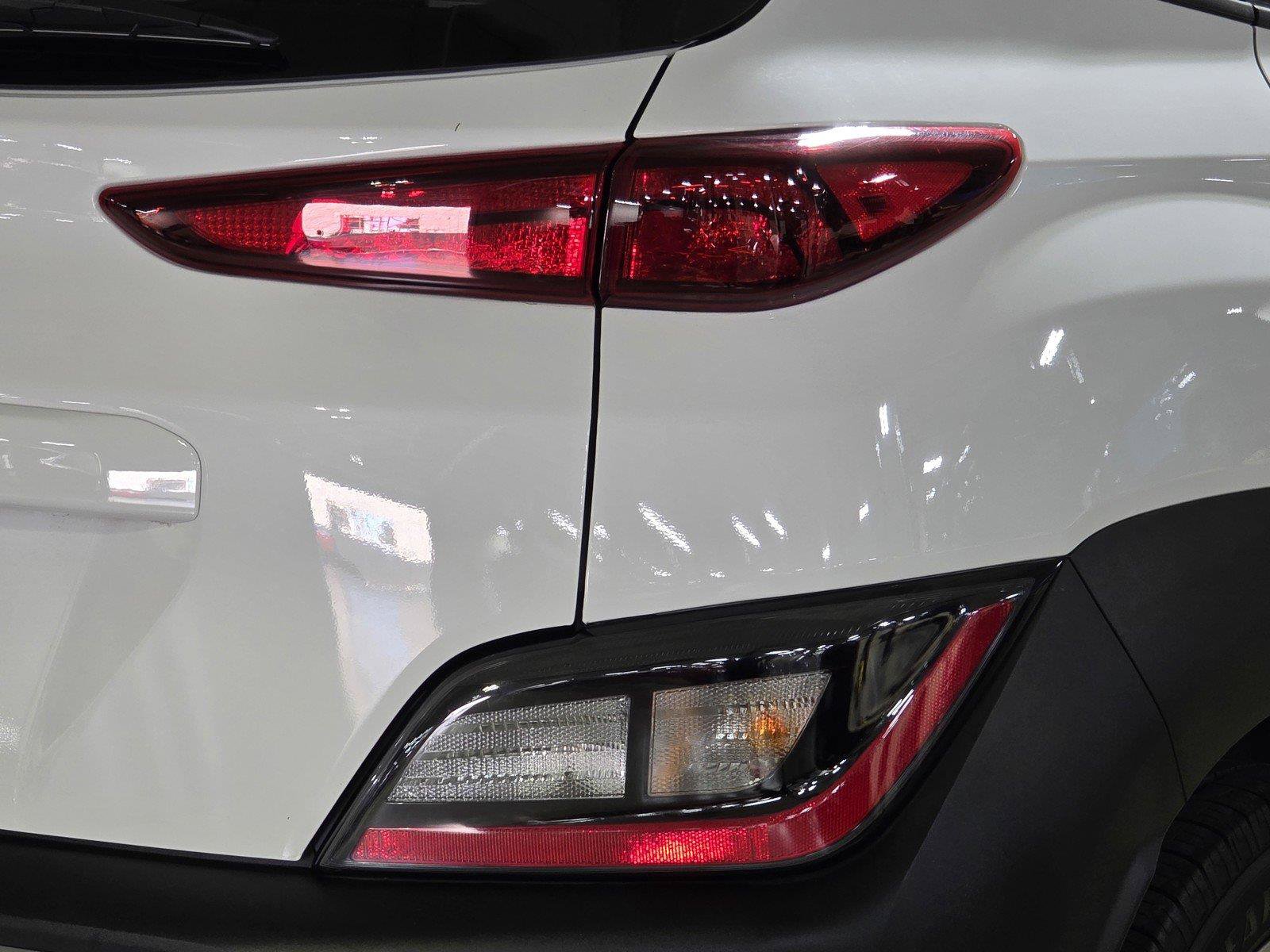 Used 2023 Hyundai Kona SEL w/ Convenience Package FWD image 12