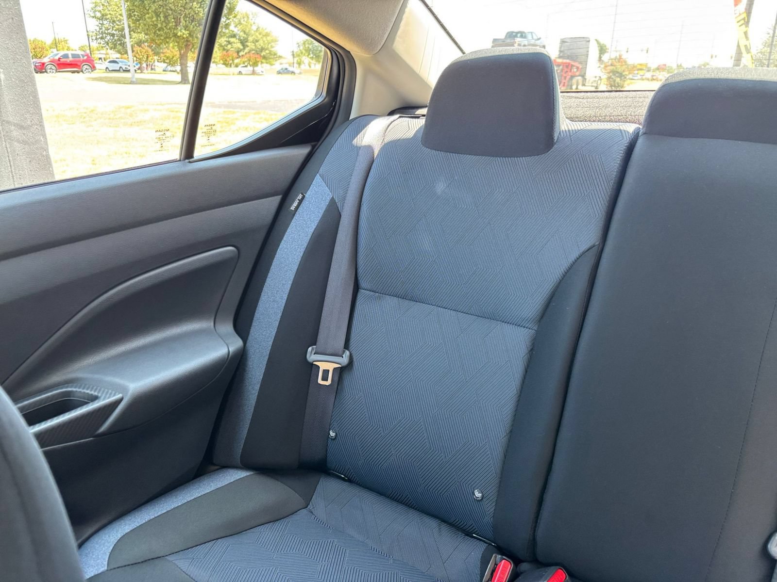 Used 2025 Nissan Versa SV FWD image 32