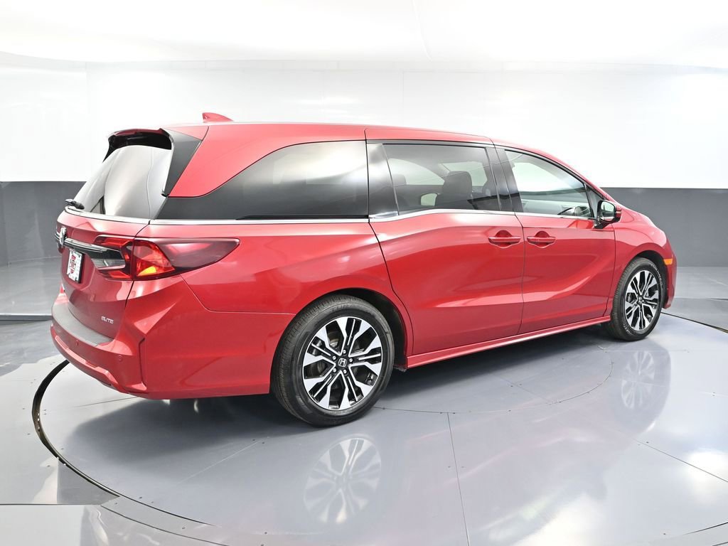 Used 2025 Honda Odyssey Elite image 5