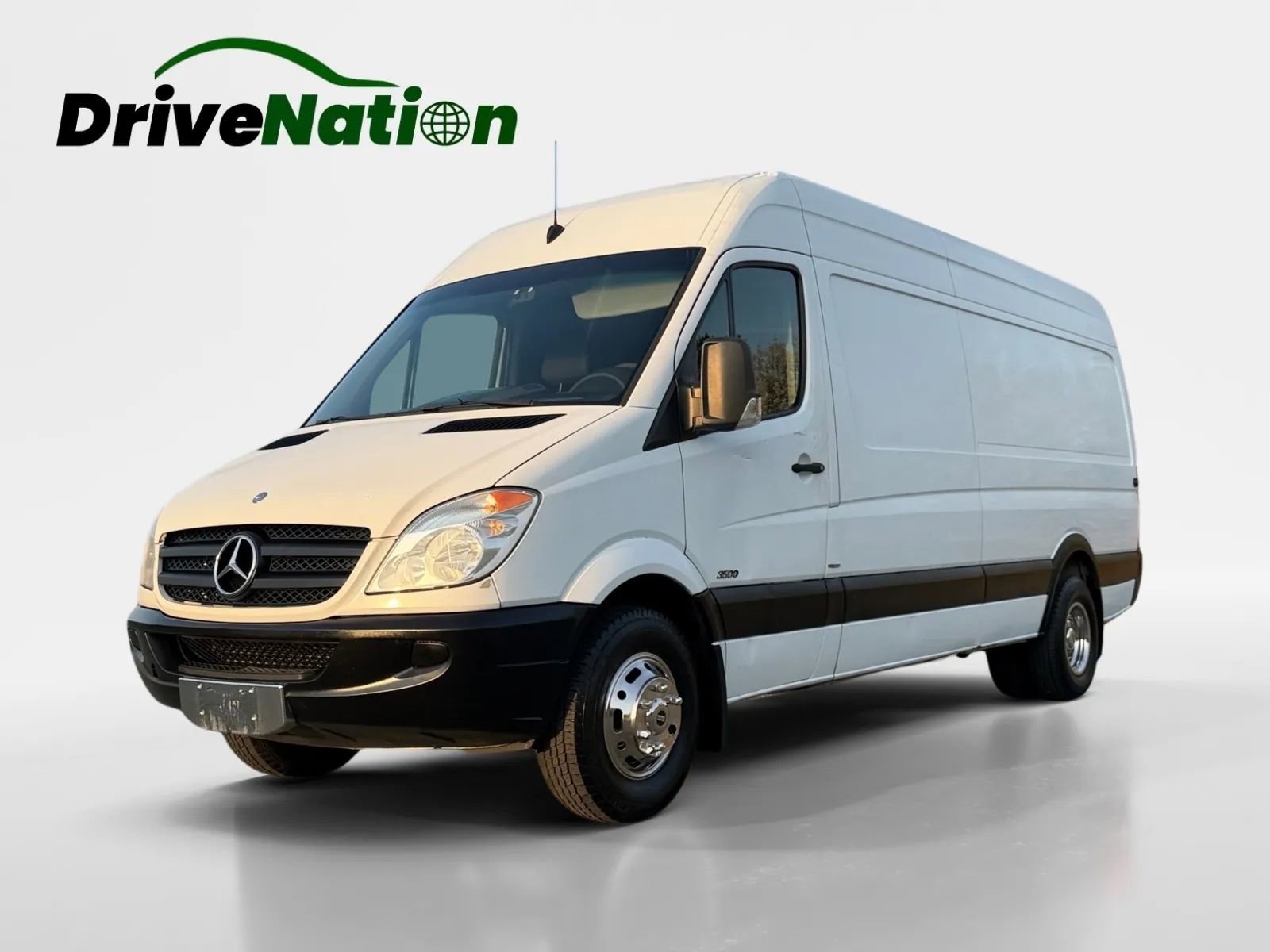 Used 2010 Mercedes-Benz Sprinter 3500 image 1