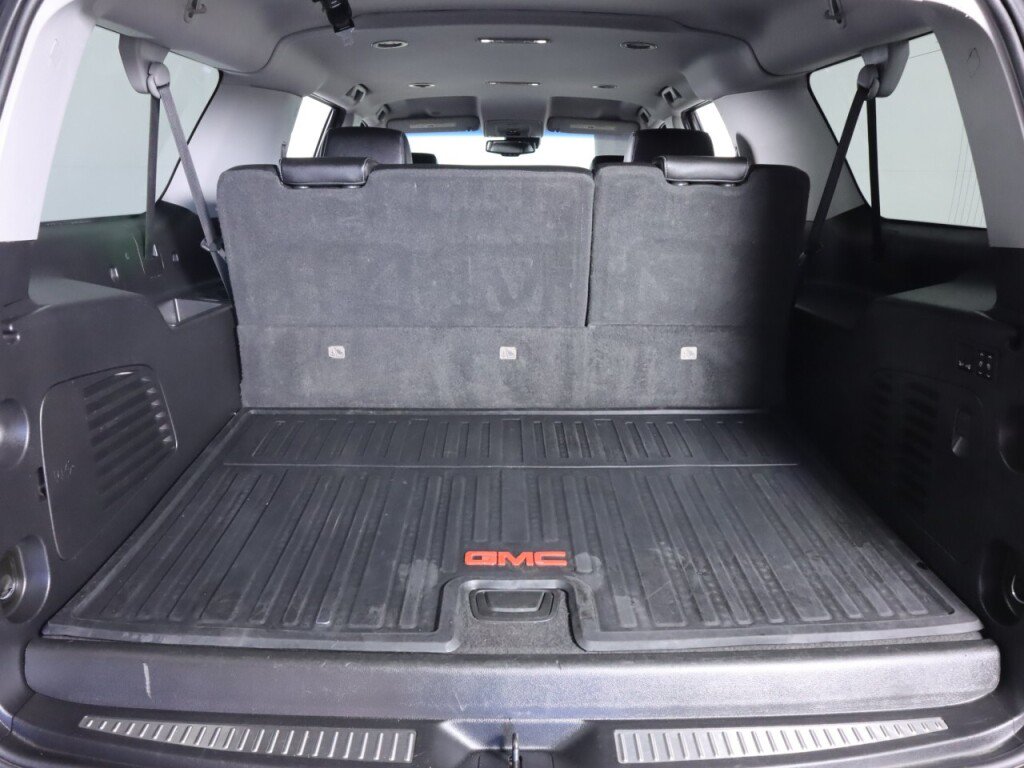 Used 2019 GMC Yukon XL SLT AWD/4WD image 37